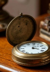 Старые часы